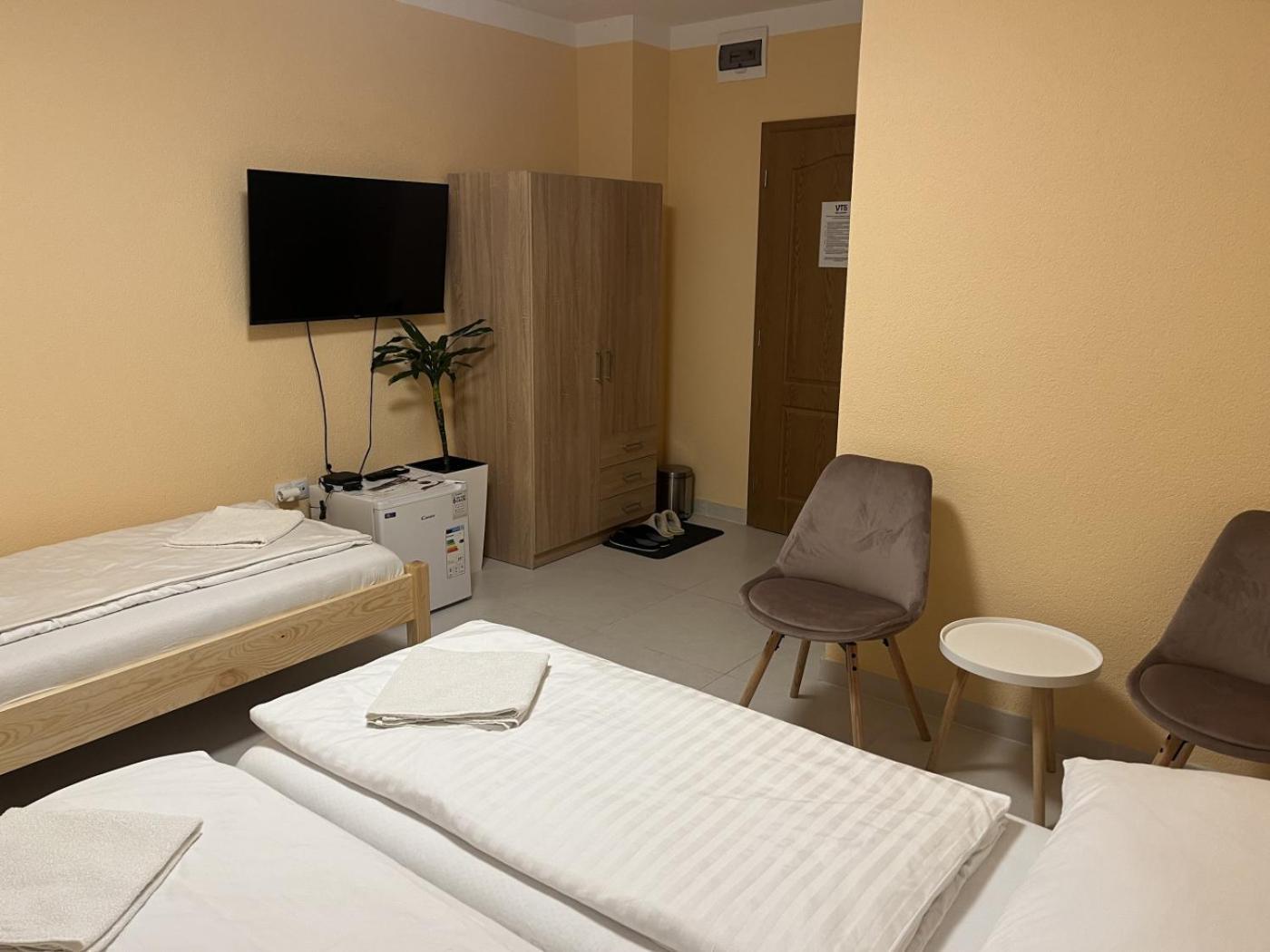 Vt6 House & Restaurant Bed & Breakfast Znojmo Bagian luar foto